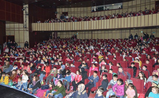 Yıldırımlı Çocuklar Tatilin Tadını Çıkarıyor