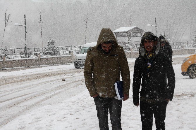 Bayburt’ta Kar Yağışı