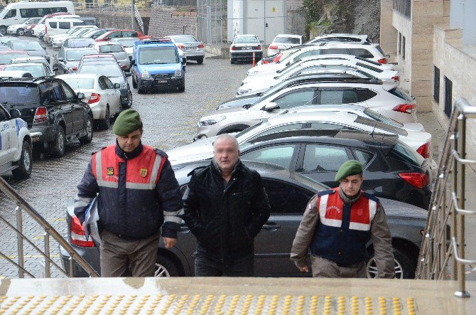 Çantasından Dinamit Lokumu Çıkan Yolcu Serbest Bırakıldı