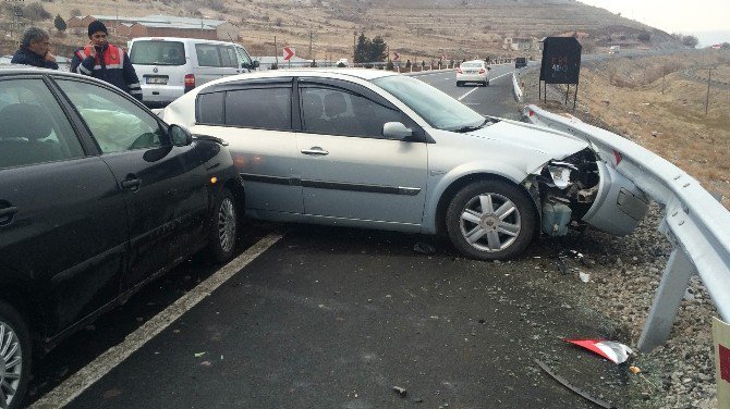 Elazığ’da Trafik Kazası: 2 Yaralı