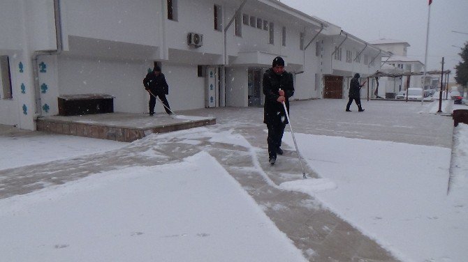 Erzincan’da Kar Yağışı