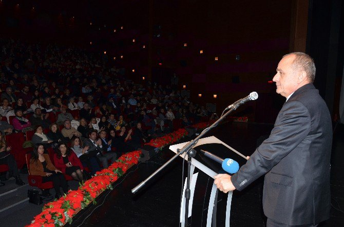 Gazeteci-yazar Uğur Mumcu Kadıköy’de Anıldı