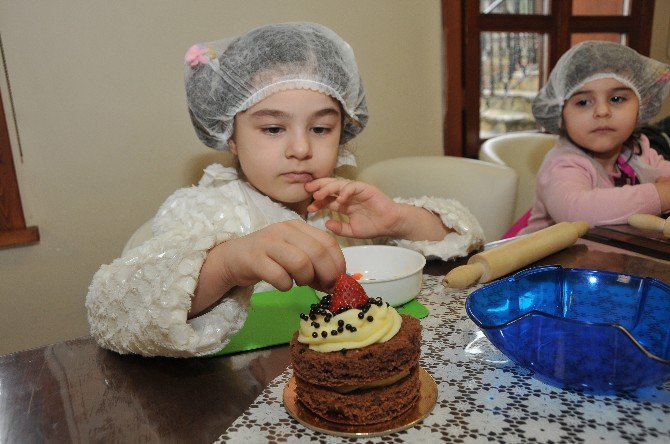 Gaziosmanpaşa’da Minikler Mutfağa Girdi