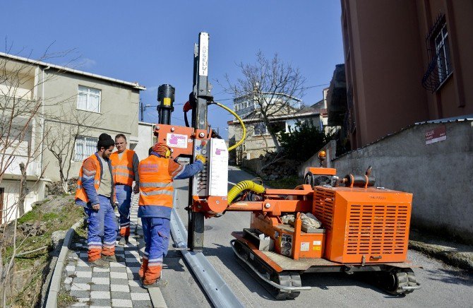 Maltepe’de Sokaklara Bariyerli Önlem