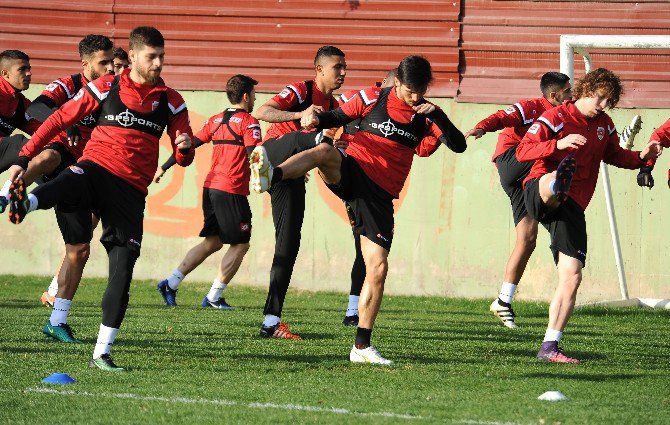 Adanaspor’da Yüzler Gülmeye Başladı