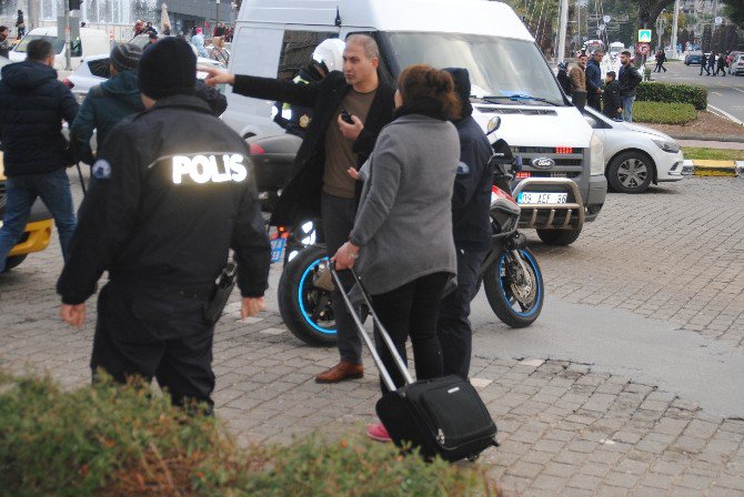 Aydın’da İşlek Caddede Unutulan Valiz Paniğe Neden Oldu