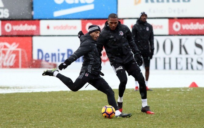 Beşiktaş’ta Konyaspor Maçı Hazırlıkları Başladı