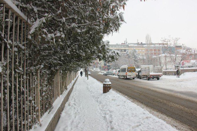 Bingöl’de 278 Köy Yolu Kapandı