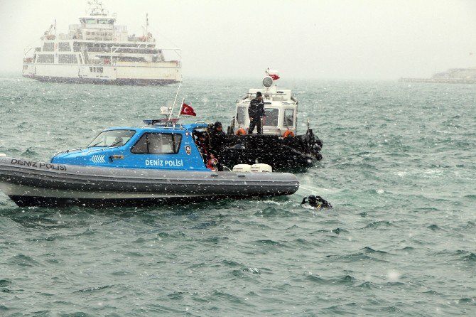 Annesinin Denize Attığı Bebeği Arama Çalışması Devam Ediyor