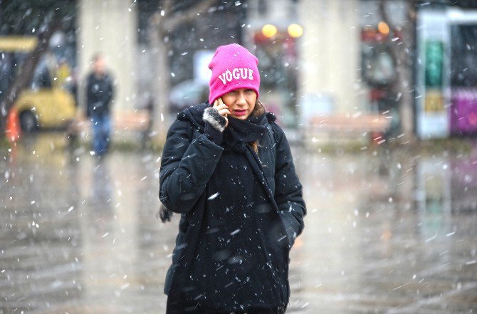 İstanbul’da Kar Yağışı