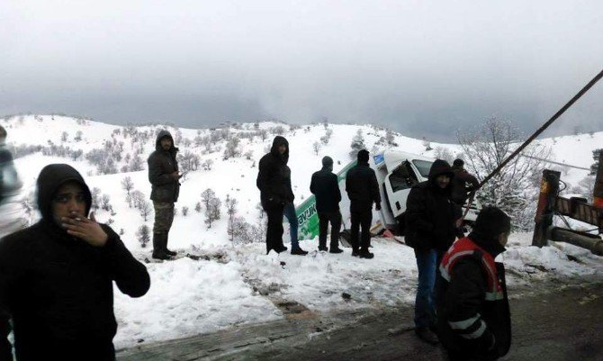 Kar, Hisarcık-simav Yolunda Sürücülere Geçit Vermiyor