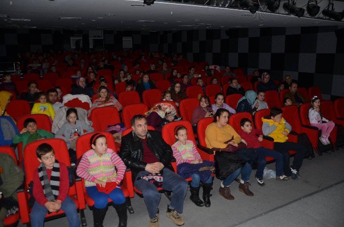 Çocuklar “Çanakkale Geçilmez” Çizgi Filmiyle Tarihi Öğrendi