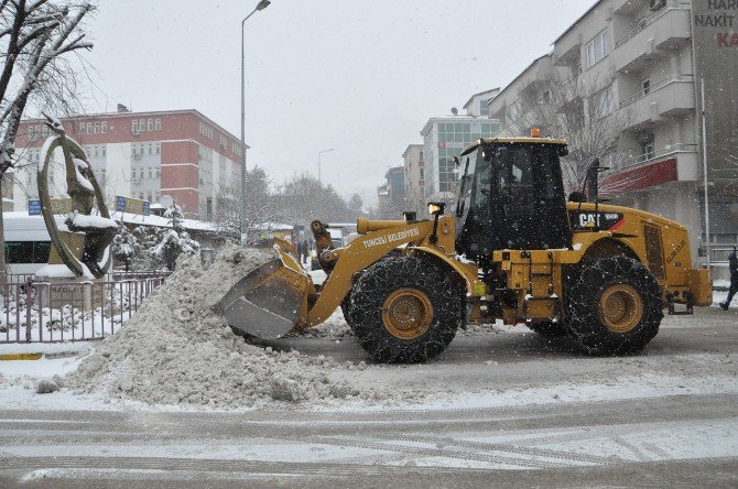 Tunceli’de 238 Köy Yolu Ulaşıma Kapandı