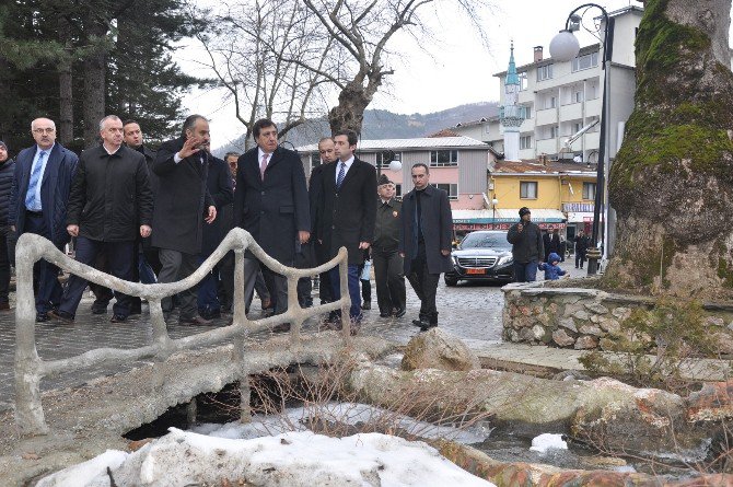 Oylat’taki Viraneye Vali El Attı