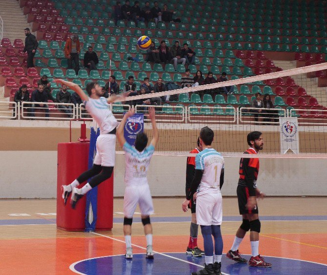 Haliliye Voleybol Takımı Diyarbakır’dan 3 Puanla Döndü