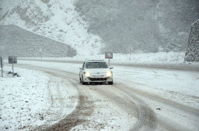 Zonguldak’ta Kar Yağışı Başladı