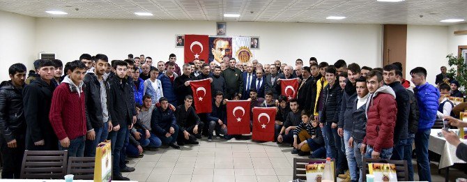 Afyonkarahisar’da Asker Adayları İçin Uğurlama Programı