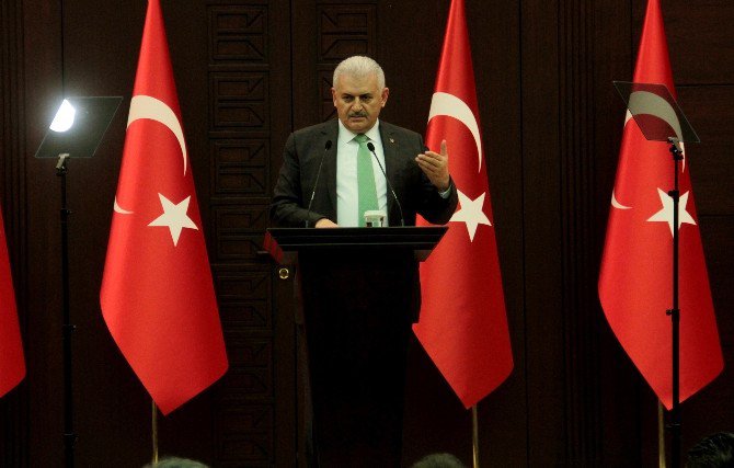 Başbakan Yıldırım’dan Yeni Anayasa Konusunda Chp Ve Hdp’ye Sert Eleştiri