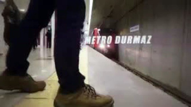 İstanbul Metrosu’nda Mannequin Challenge