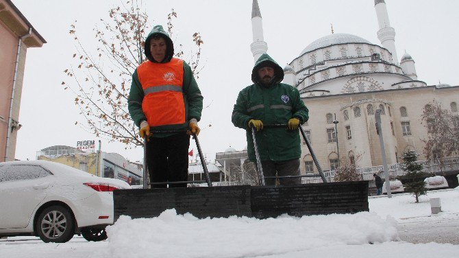 Elazığ’da 383 Köy Yolu Kapandı