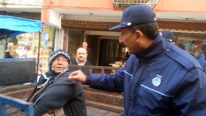 Gaziantep’te Dilenen Engelli Kadın Zabıtaları Şaşırttı