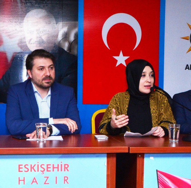 Ak Parti Sosyal Medya Toplantısı Gerçekleşti