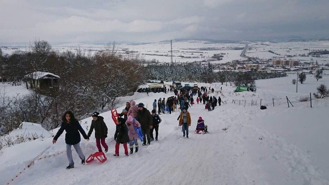 İnönü’de Kızaklar İkinci Kez Sahnede