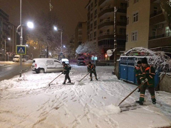 Malatya’da Kar Yağışı Etkili Oldu