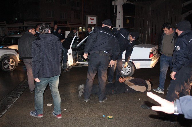 Trafik Magandaları 6 Araca Çarptıktan Sonra Polisi Peşine Taktı