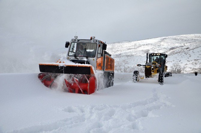 Tunceli’de 238 Köy Yolu Ulaşıma Kapandı