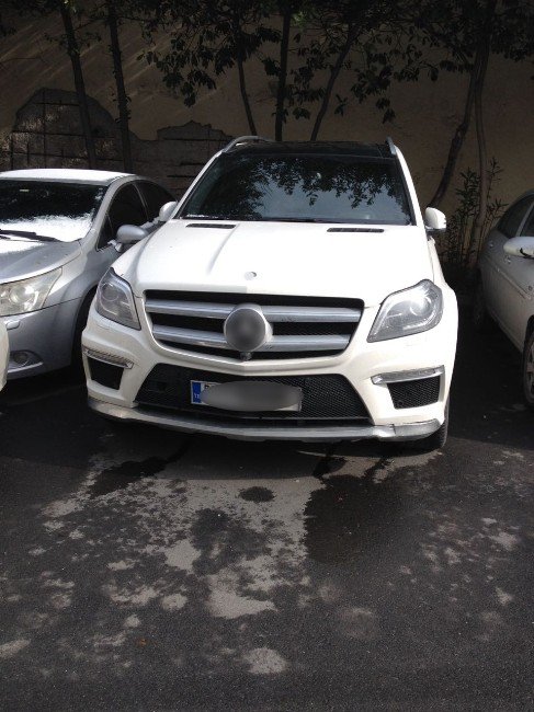 Yurda 10’da Bir Fiyatına Sokulan Lüks Aracı Satın Alan 3 İş Adamı Gözaltına Alındı