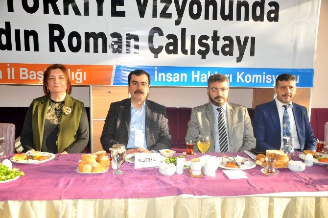 Aydın Ak Parti Romanlarla Çalıştayda Bir Araya Geldi