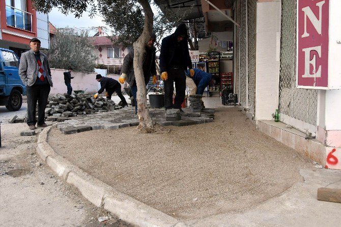 Güneş Mahallesi’nde Kaldırımlar Düzenleniyor