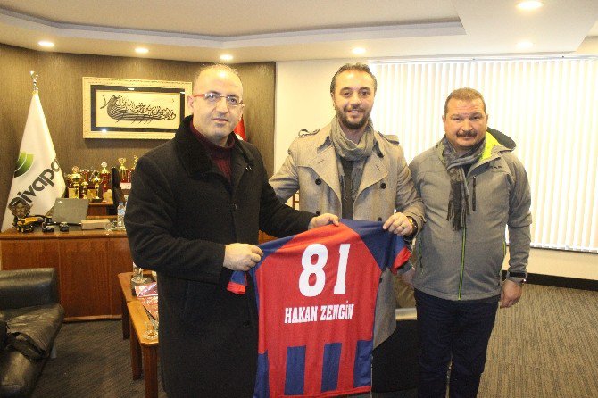 Düzcespor’dan Hakan Zengin’e Teşekkür Ziyareti