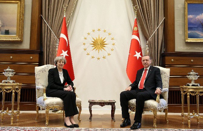 İngiltere Başbakanı Theresa May, Cumhurbaşkanlığı Külliyesi’nde