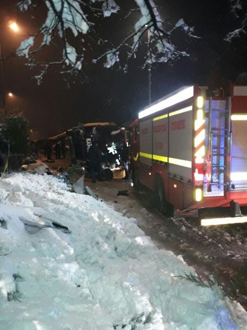 Bartın’da Yolcu Otobüsü Devrildi 2 Ölü, 6 Yaralı