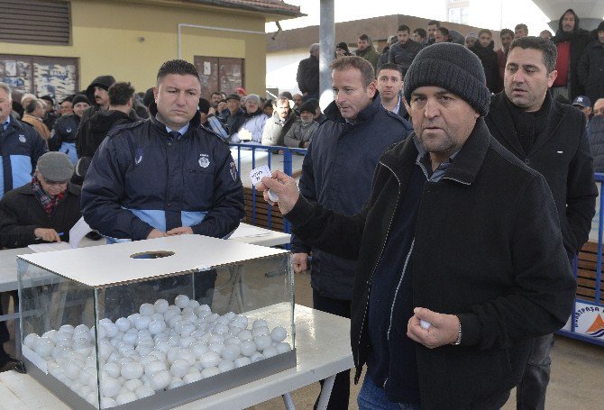 Muratpaşa’da 850 Pazarcı Esnaf Kura Çekti