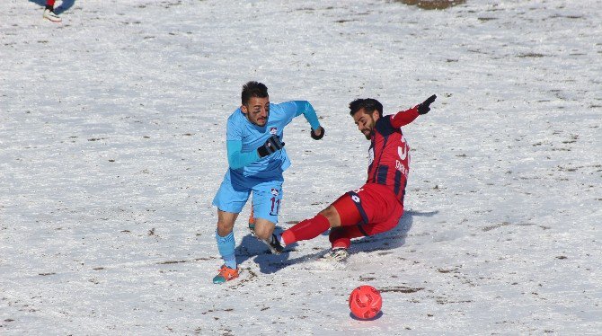 1461 Trabzonspor Niğde’de Buz Kesti