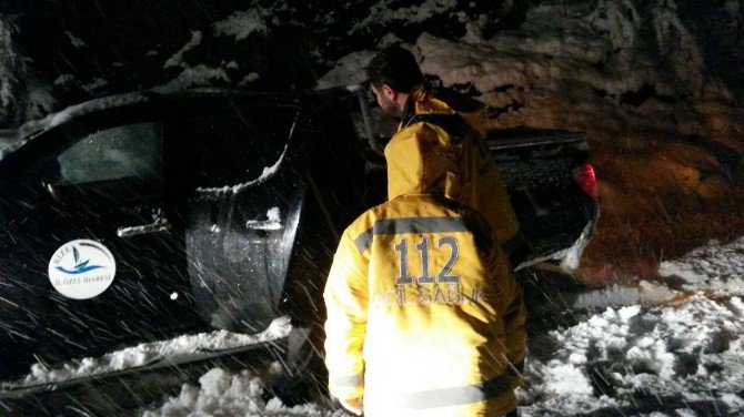 Rize’de Kardan Dolayı Mahsur Kalan Hasta Kurtarıldı