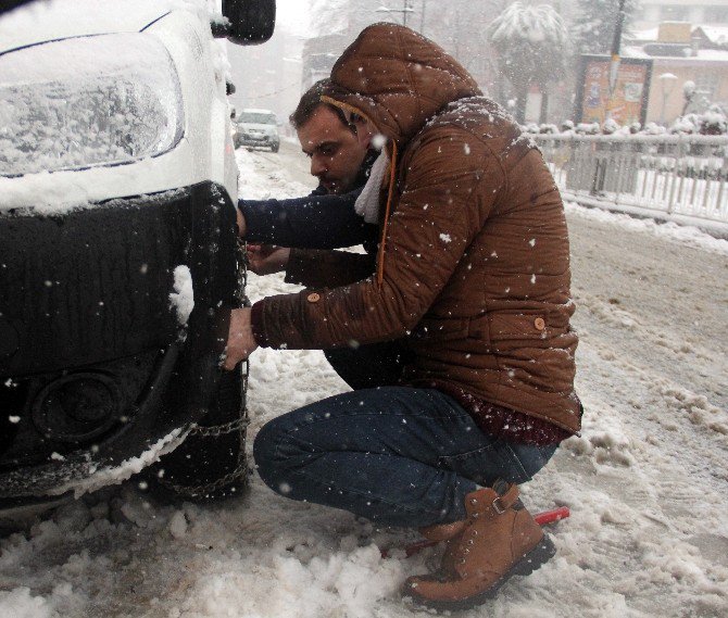 Rize’de Yoğun Kar 346 Köy Yolunu Ulaşıma Kapattı