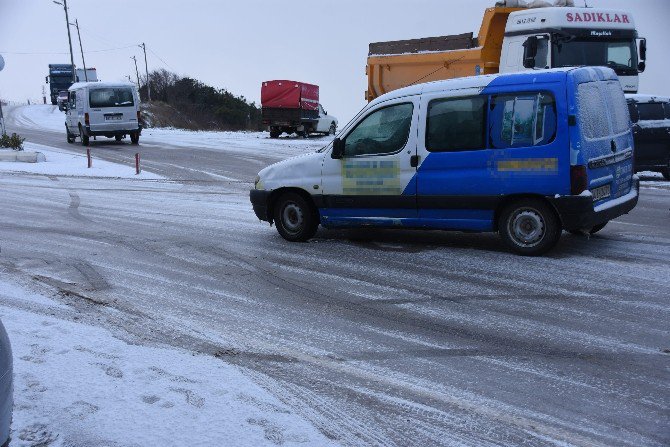 Sinop Yollar Buz Pistine Döndü