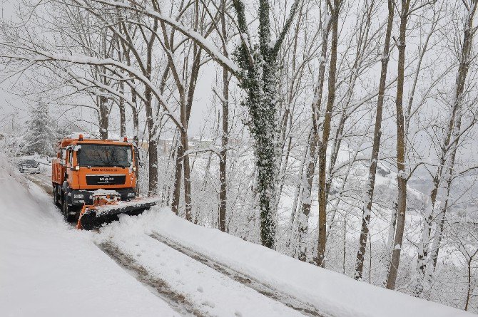 Trabzon Büyükşehir Belediyesi Şehrin Her Noktasında Kar Mücadelesine Devam Ediyor