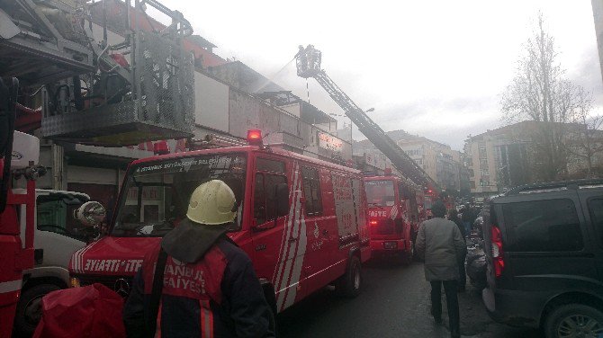 Zeytinburnu’nda Yangın Paniği