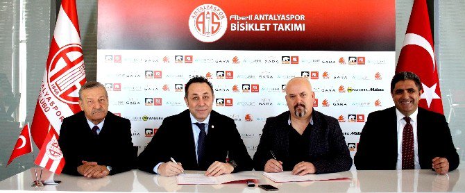 Antalyaspor Bisiklet Takımı Sponsorlük Anlaşmasını Uzattı