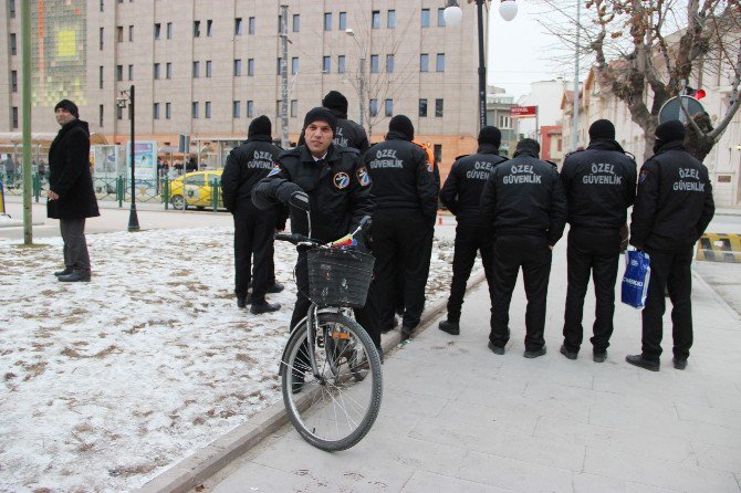 Özel Güvenlik Görevlilerinin Maaş İsyanı