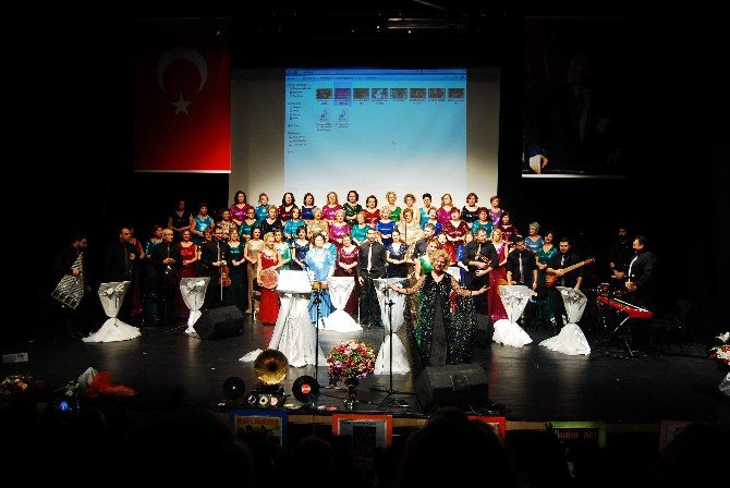 105 Kadından 105. Konser