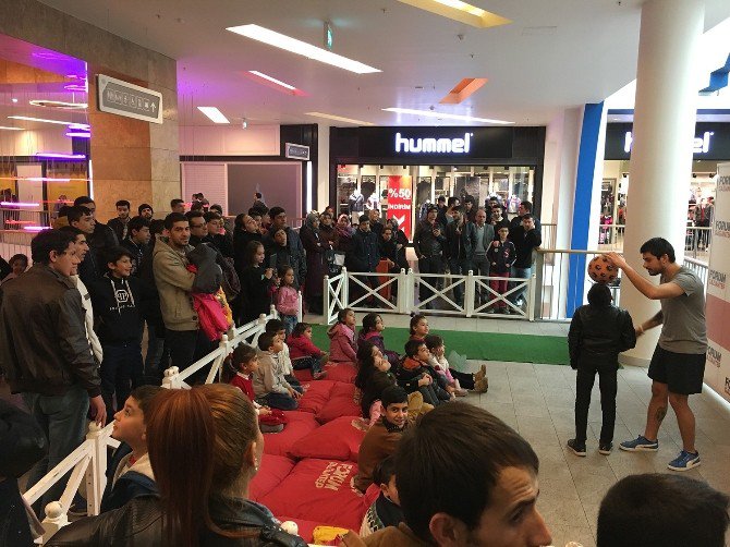 Türkiye’nin En İyi Top Cambazı, Forum Gaziantep’te