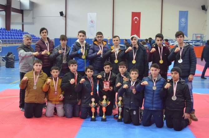 Sorgun Taekwondo Takımları Kayseri’den Birincilikle Döndü