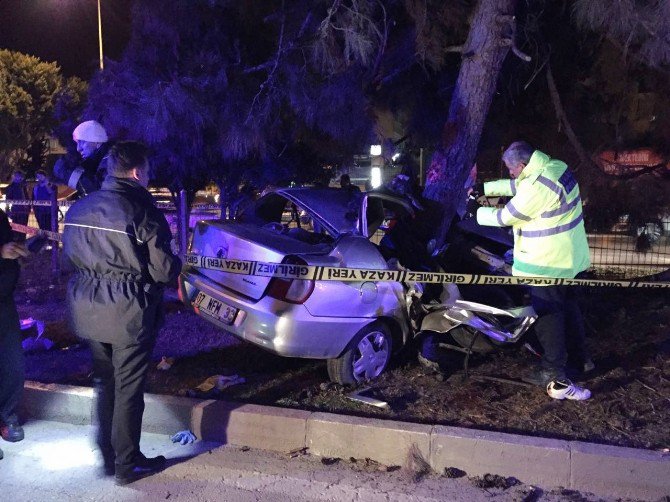 Antalya’da Trafik Kazası: 2 Ölü, 2 Yaralı