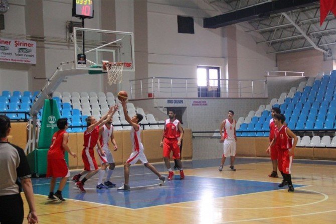 Kurtuluş Kupası Basketbol Müsabakaları Başladı